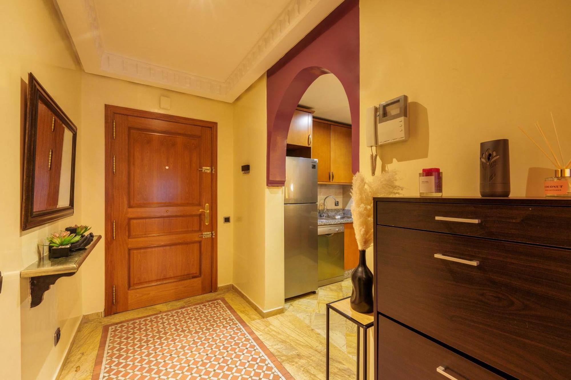 Appartement Haut Standing Gueliz Plaza Avec Vue Marrakesh Ngoại thất bức ảnh